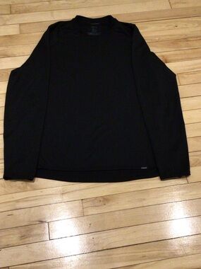 Patagonia Black Long Sleeve Crewneck Top